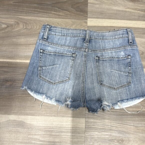 🏁 Aritzia Talula Denim Blue Women's Shorts size 25 - Picture 7 of 7